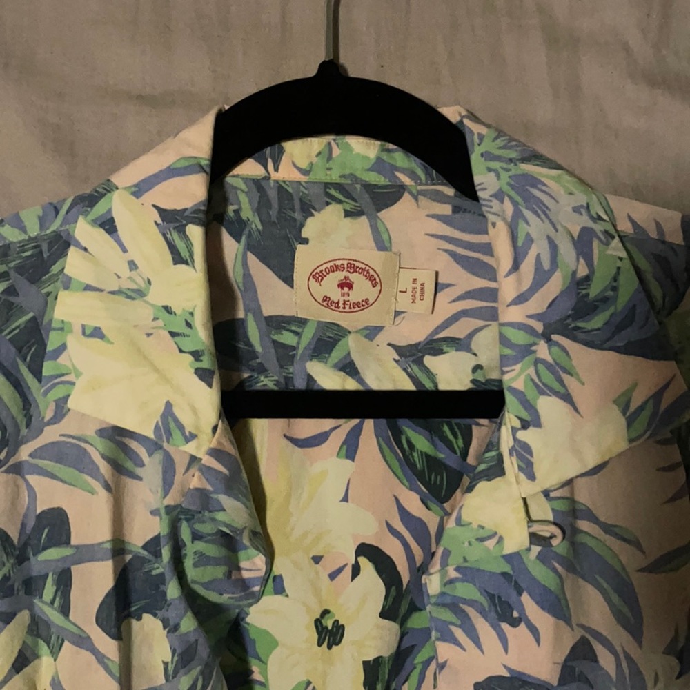Brooks Brothers red fleece hawaiiin shirt size L